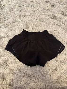 LULULEMON Black hottie hot Shorts
